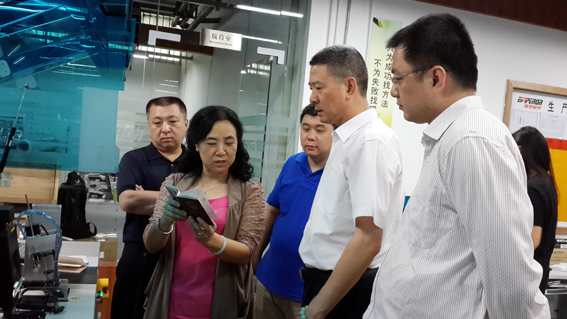 深圳市深圳通公司領導參觀考察雄帝科技